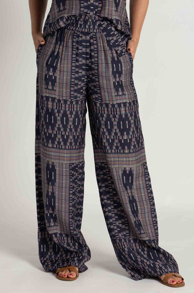 zoe kratzmann - breeze pant in midnight aztec