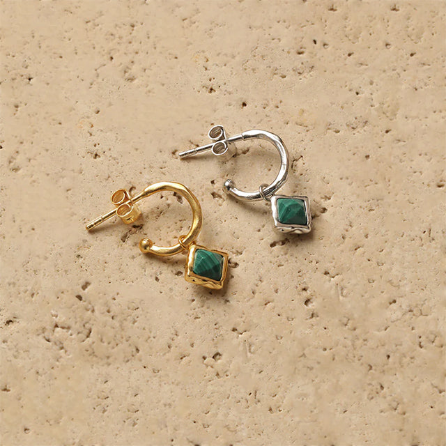 Nicole Fendel - Diamond Earring Malachite Huggie in Gold