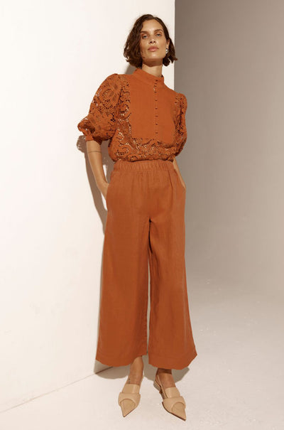 zoe kratzmann - presence top in toffee lace